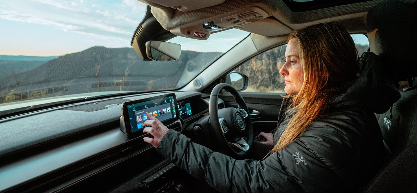 Jeep-Avenger infotainment console